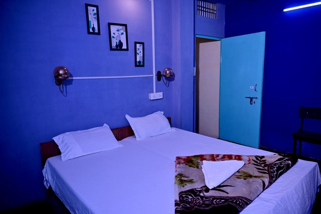 Banaras Rest House Varanasi Eksteriør billede